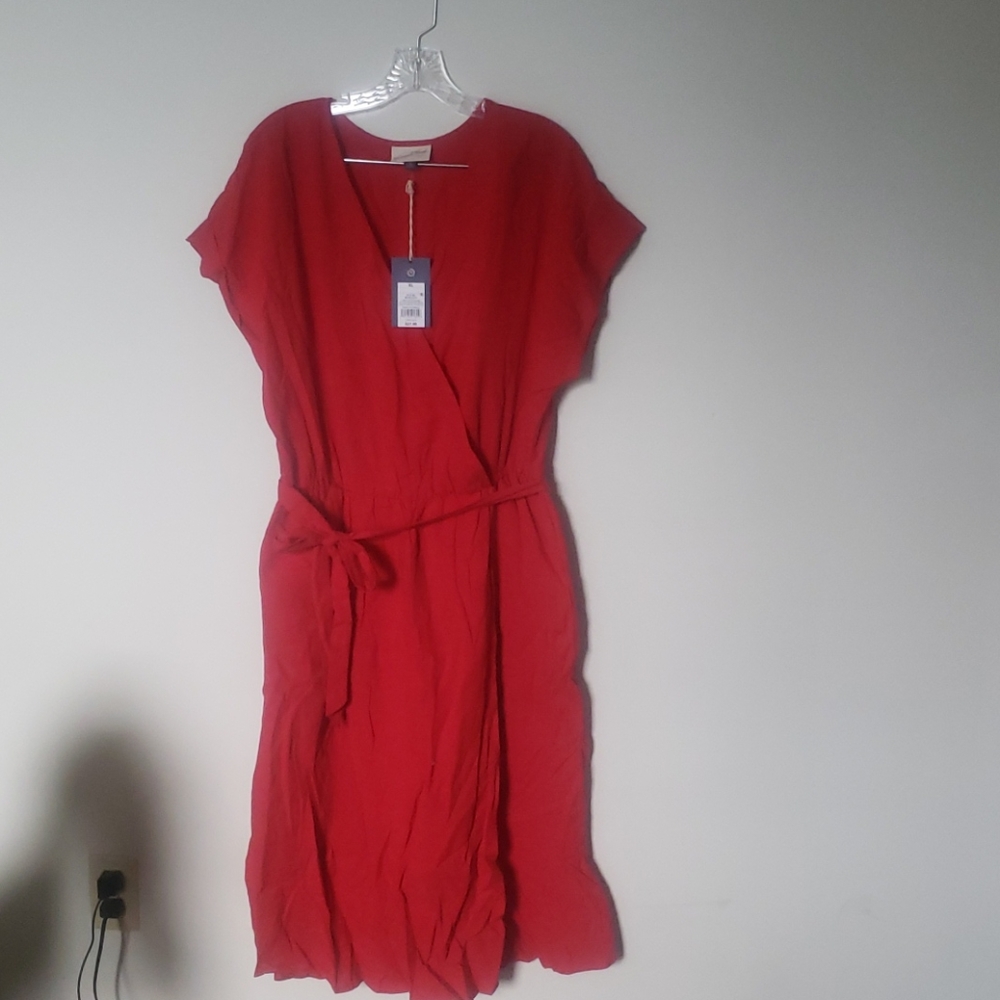 NWT Universal thread wrap dress
